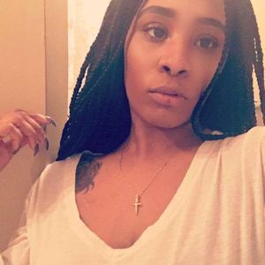 Meet your Posher, Ebony